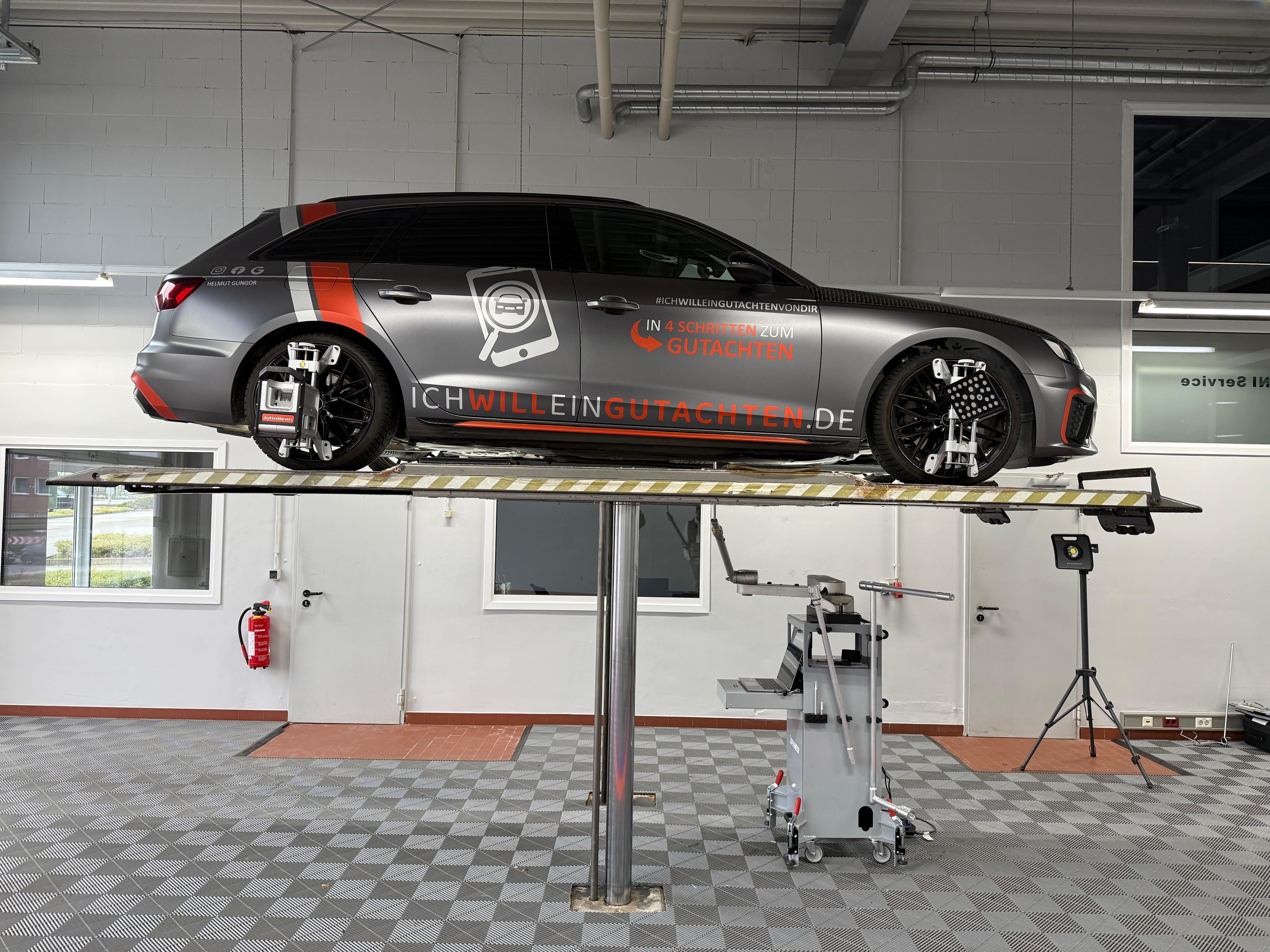 Moderne Schulungsräume mit Fahrzeugprüfstand